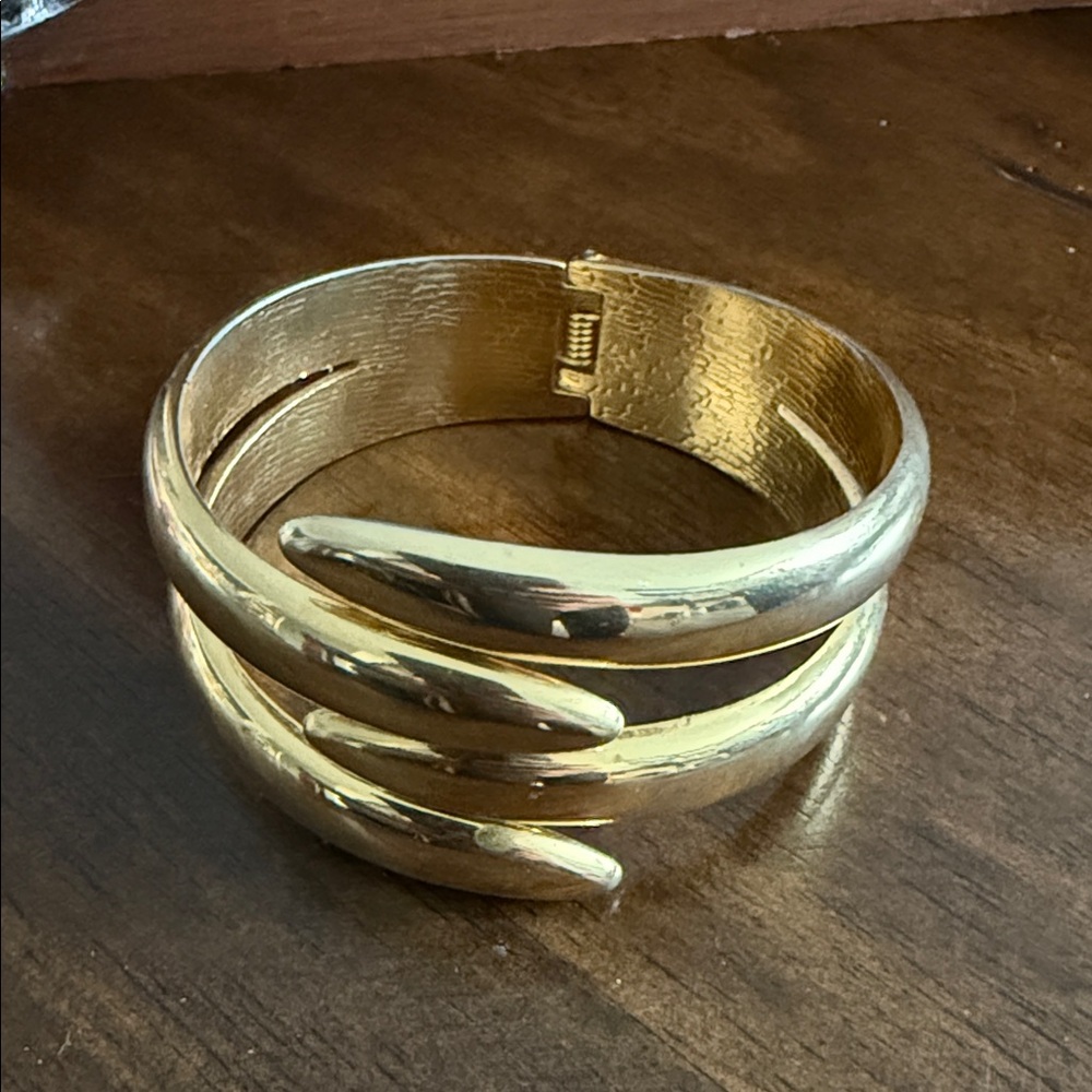 Elegant Gold Cuff Bracelet